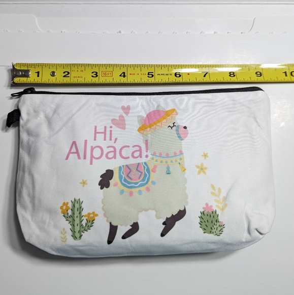 Cosmetic bag Alpaca design - Picture 4 of 4